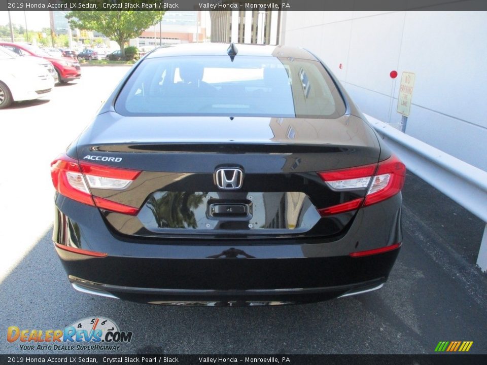 2019 Honda Accord LX Sedan Crystal Black Pearl / Black Photo #4