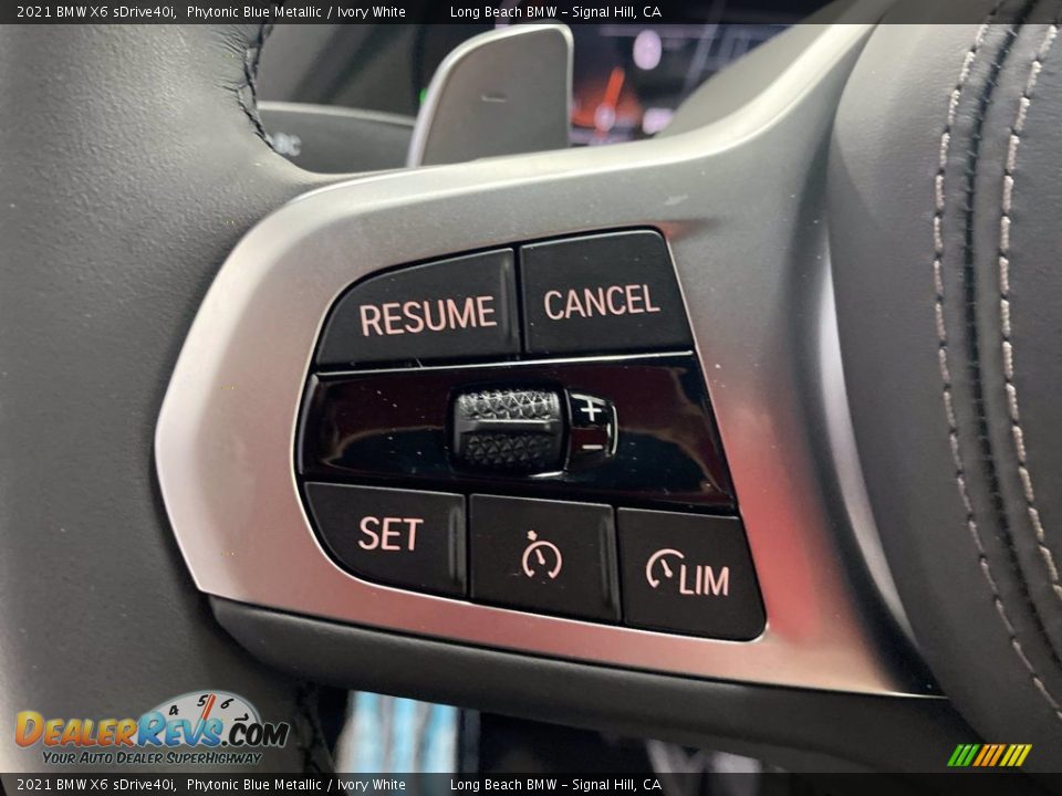 2021 BMW X6 sDrive40i Steering Wheel Photo #15