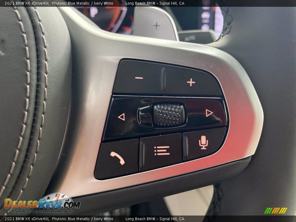 2021 BMW X6 sDrive40i Steering Wheel Photo #16