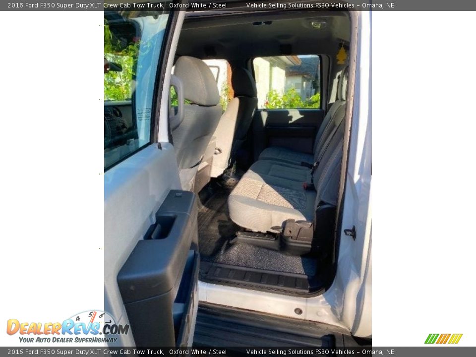 Rear Seat of 2016 Ford F350 Super Duty XLT Crew Cab Tow Truck Photo #10