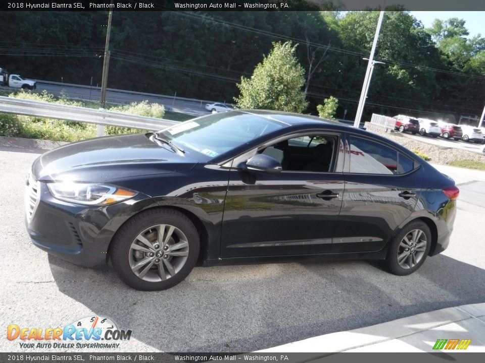 2018 Hyundai Elantra SEL Phantom Black / Black Photo #12