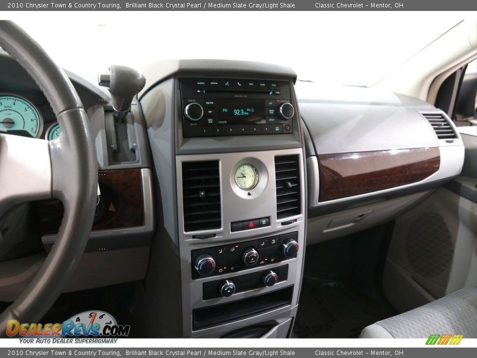 2010 Chrysler Town & Country Touring Brilliant Black Crystal Pearl / Medium Slate Gray/Light Shale Photo #9