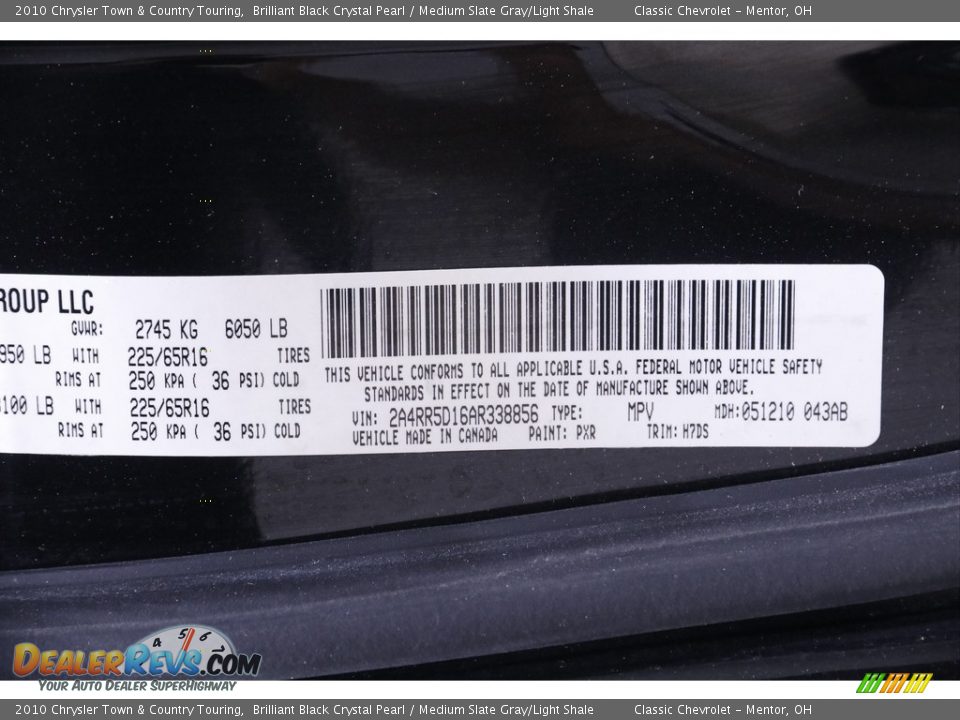 2010 Chrysler Town & Country Touring Brilliant Black Crystal Pearl / Medium Slate Gray/Light Shale Photo #19