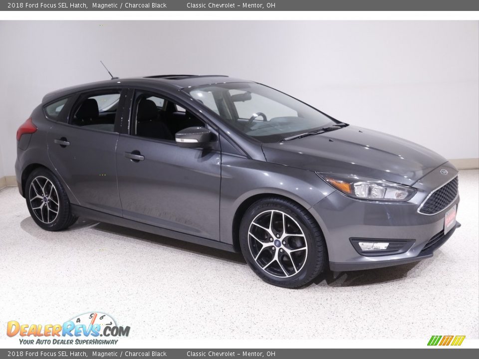 2018 Ford Focus SEL Hatch Magnetic / Charcoal Black Photo #1