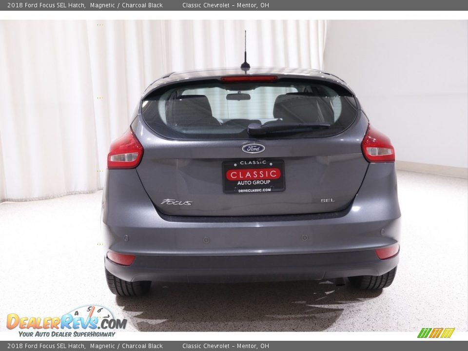 2018 Ford Focus SEL Hatch Magnetic / Charcoal Black Photo #15