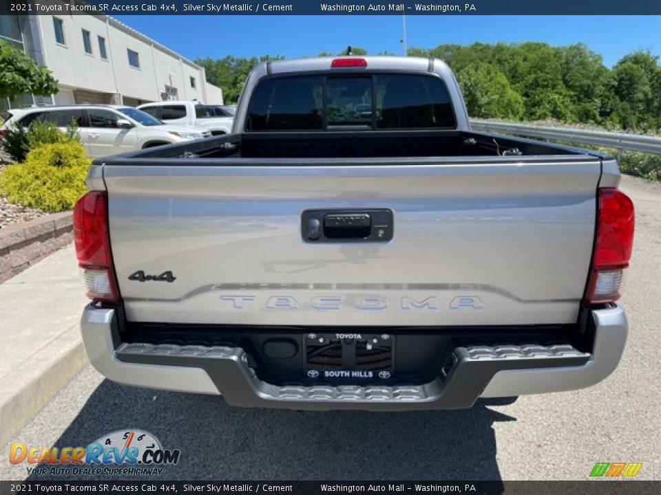 2021 Toyota Tacoma SR Access Cab 4x4 Silver Sky Metallic / Cement Photo #8