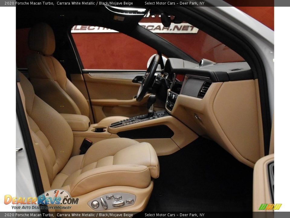 Front Seat of 2020 Porsche Macan Turbo Photo #22