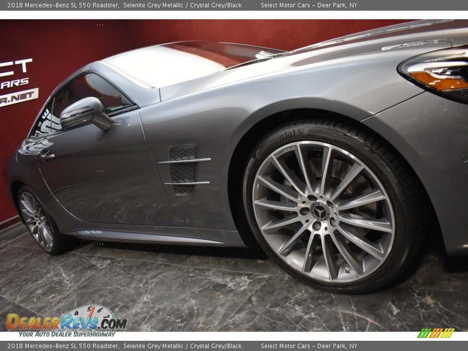 2018 Mercedes-Benz SL 550 Roadster Selenite Grey Metallic / Crystal Grey/Black Photo #10