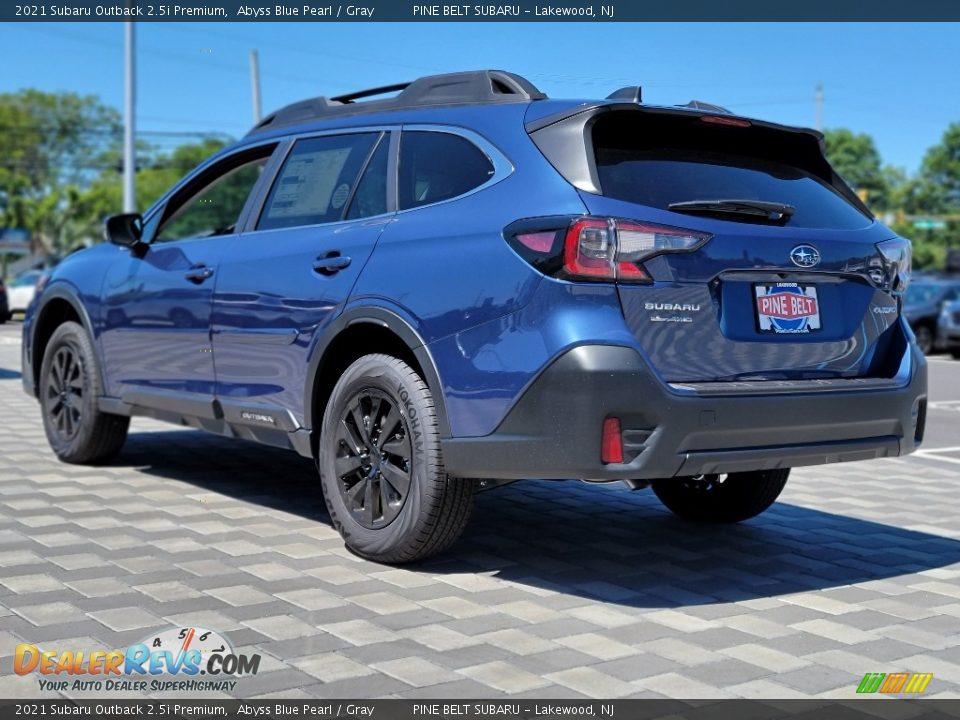 2021 Subaru Outback 2.5i Premium Abyss Blue Pearl / Gray Photo #6
