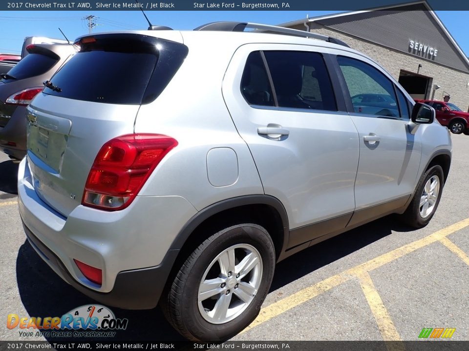 2017 Chevrolet Trax LT AWD Silver Ice Metallic / Jet Black Photo #3