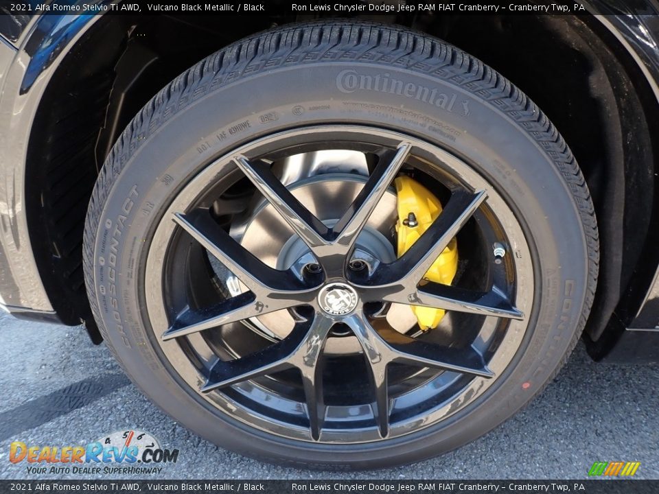 2021 Alfa Romeo Stelvio Ti AWD Wheel Photo #10