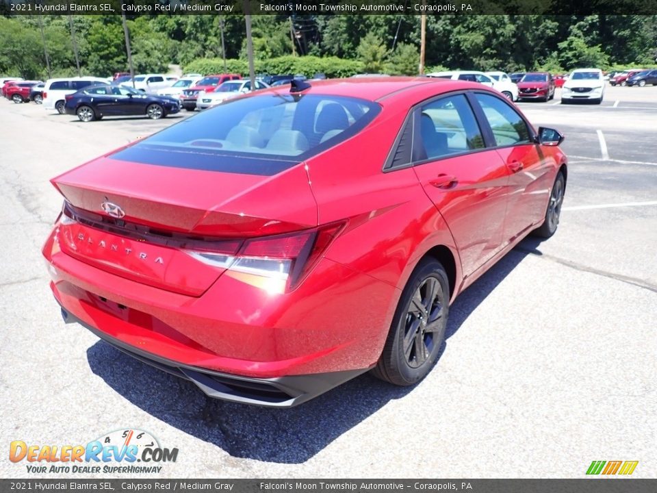 2021 Hyundai Elantra SEL Calypso Red / Medium Gray Photo #2
