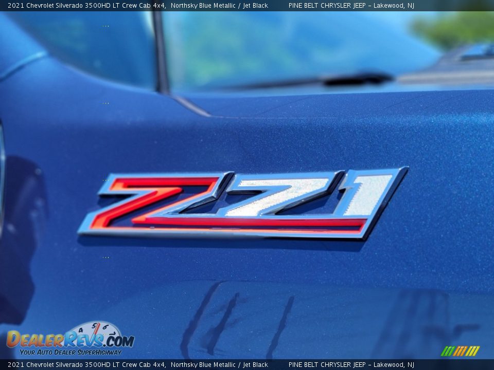 2021 Chevrolet Silverado 3500HD LT Crew Cab 4x4 Logo Photo #13