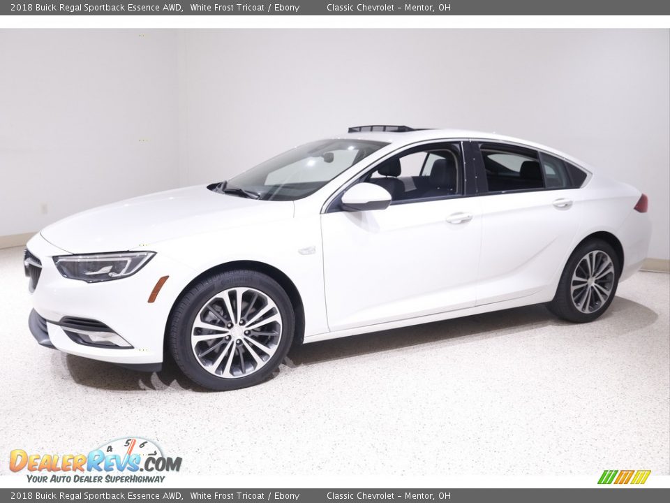 2018 Buick Regal Sportback Essence AWD White Frost Tricoat / Ebony Photo #3