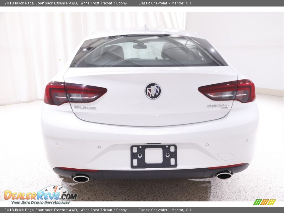 2018 Buick Regal Sportback Essence AWD White Frost Tricoat / Ebony Photo #20