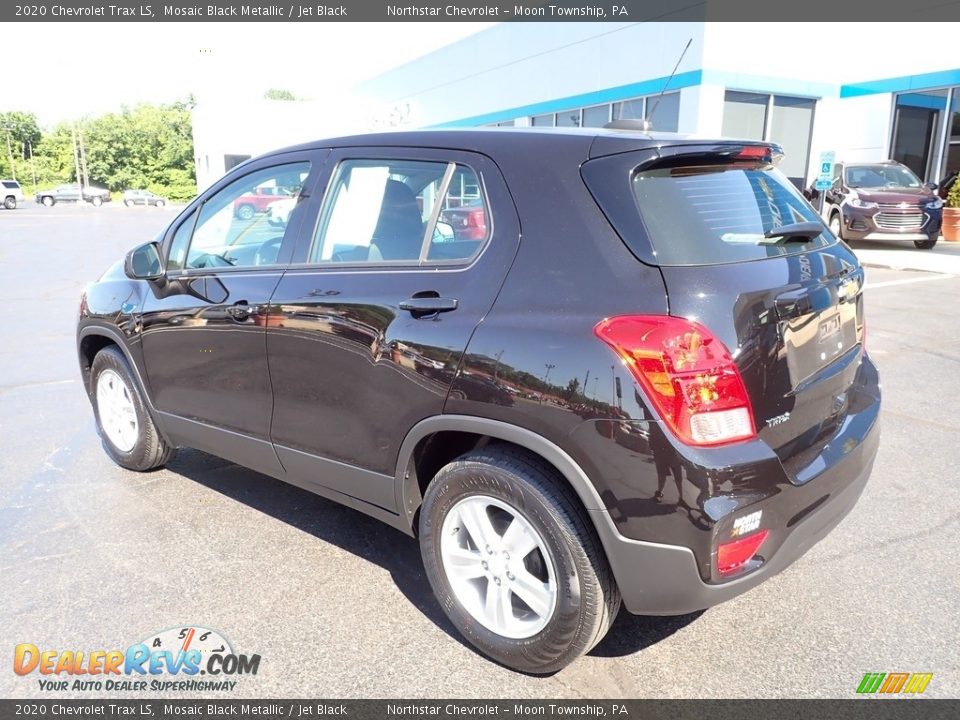 2020 Chevrolet Trax LS Mosaic Black Metallic / Jet Black Photo #4