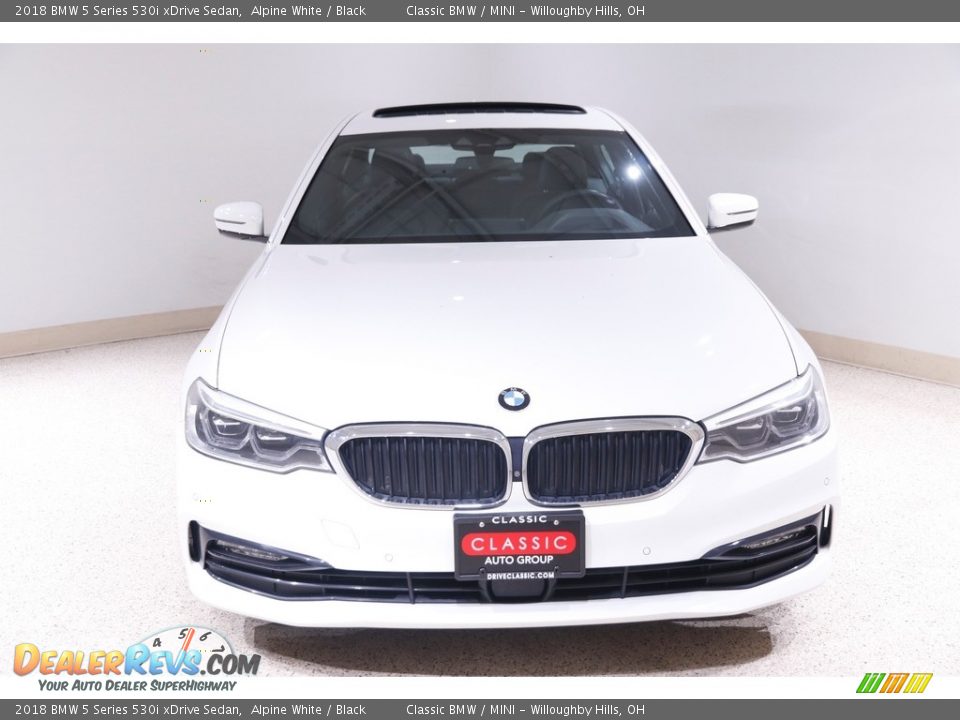 2018 BMW 5 Series 530i xDrive Sedan Alpine White / Black Photo #2