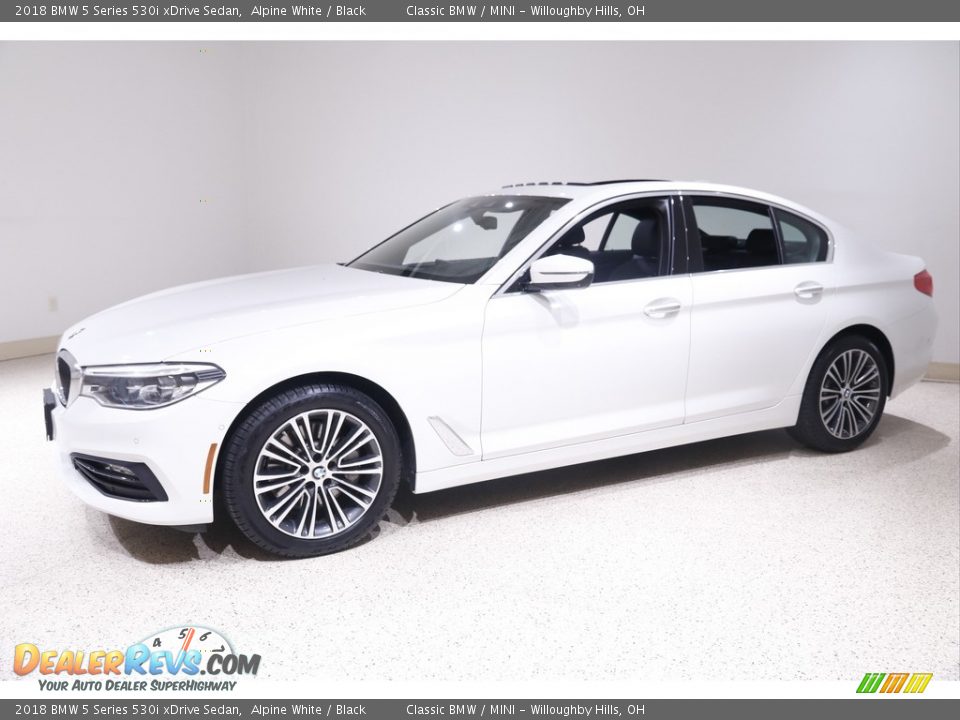 2018 BMW 5 Series 530i xDrive Sedan Alpine White / Black Photo #3