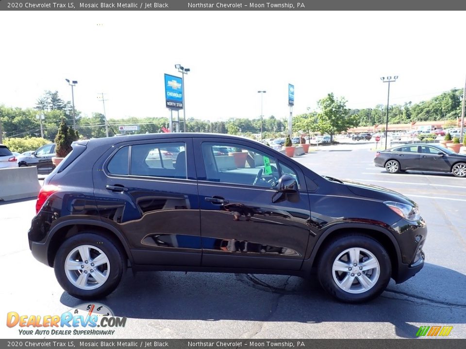 2020 Chevrolet Trax LS Mosaic Black Metallic / Jet Black Photo #10