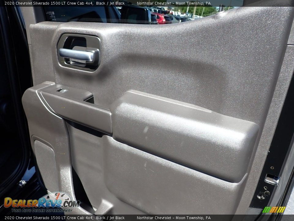2020 Chevrolet Silverado 1500 LT Crew Cab 4x4 Black / Jet Black Photo #18
