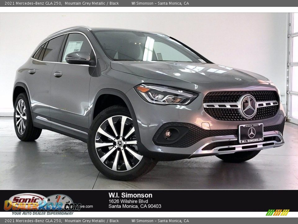 2021 Mercedes-Benz GLA 250 Mountain Grey Metallic / Black Photo #1