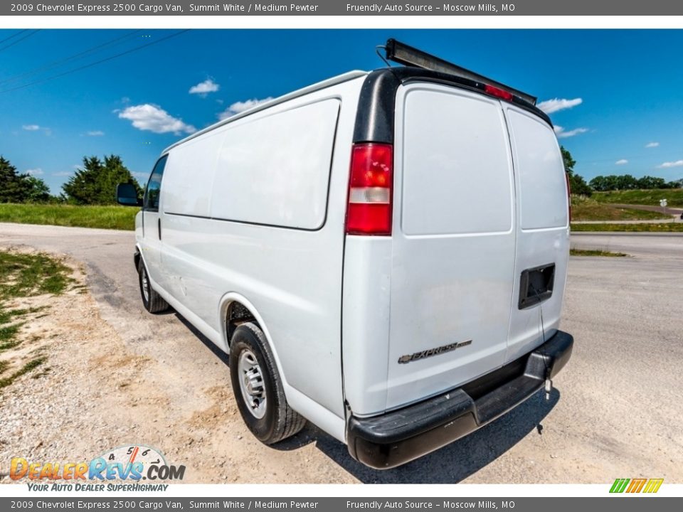 2009 Chevrolet Express 2500 Cargo Van Summit White / Medium Pewter Photo #6