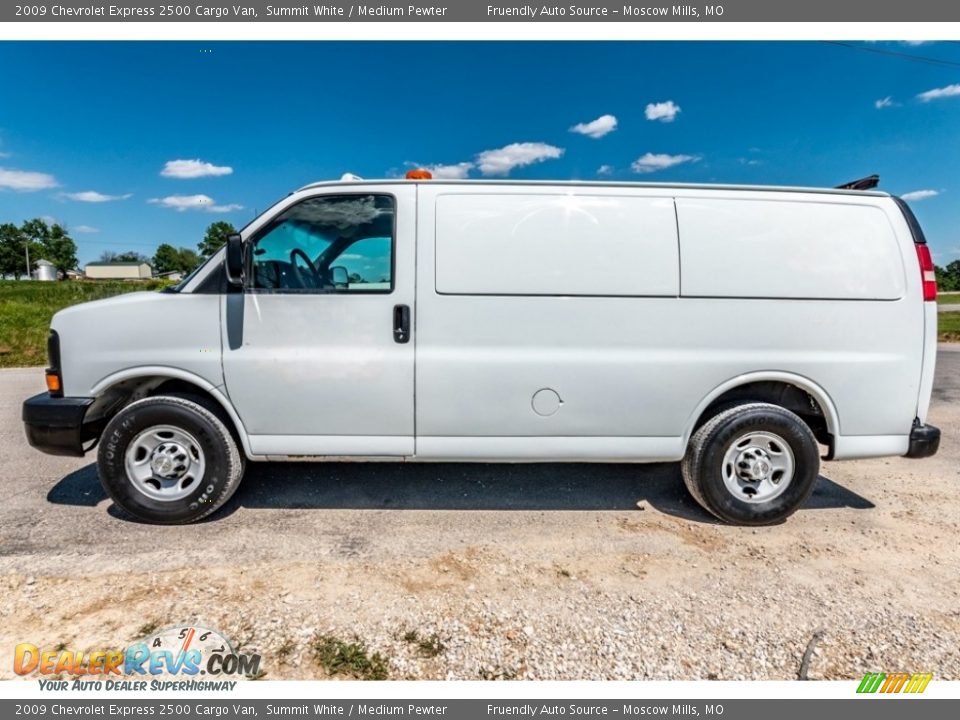 2009 Chevrolet Express 2500 Cargo Van Summit White / Medium Pewter Photo #7