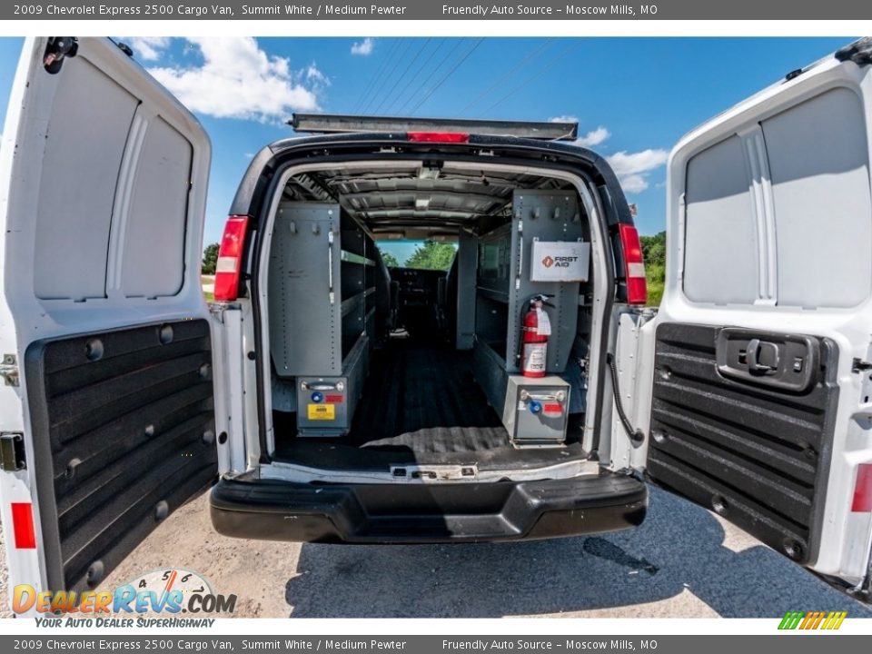 2009 Chevrolet Express 2500 Cargo Van Summit White / Medium Pewter Photo #22