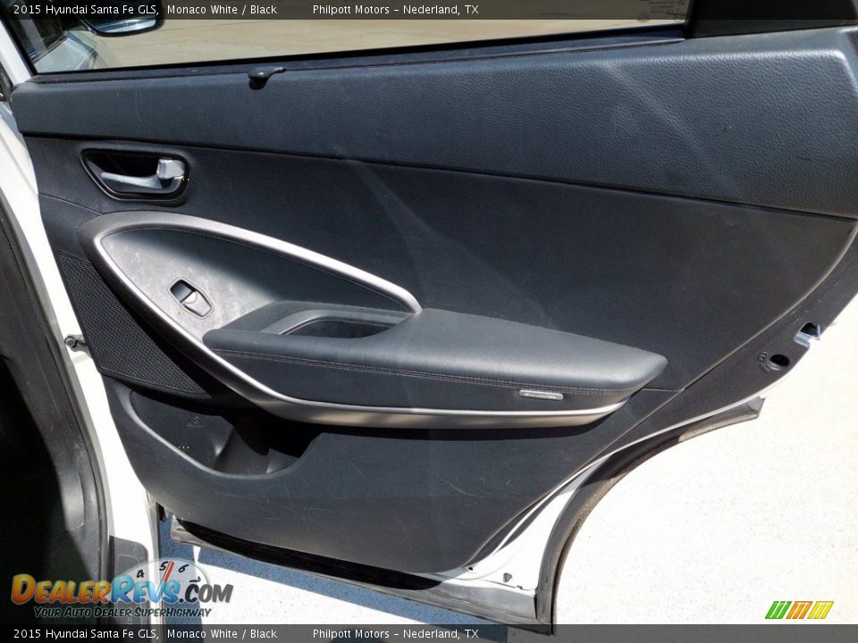 Door Panel of 2015 Hyundai Santa Fe GLS Photo #30