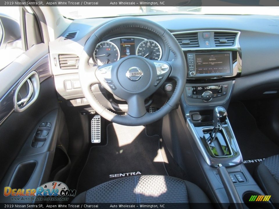 2019 Nissan Sentra SR Aspen White Tricoat / Charcoal Photo #15