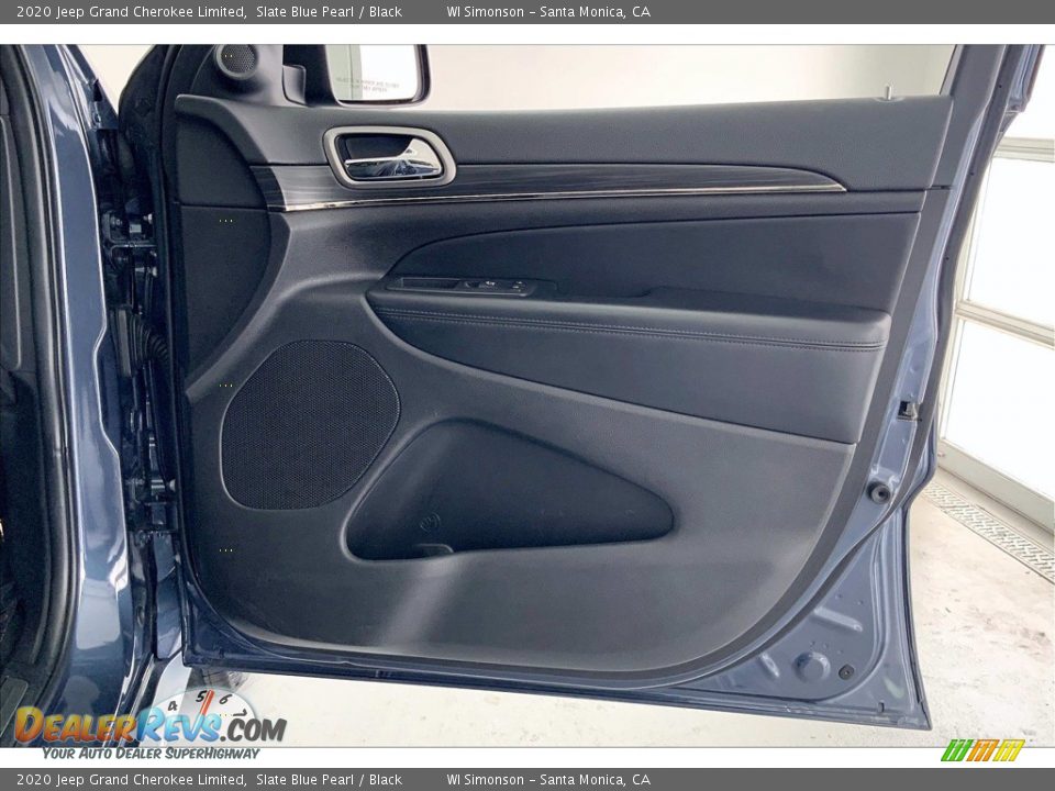 Door Panel of 2020 Jeep Grand Cherokee Limited Photo #27