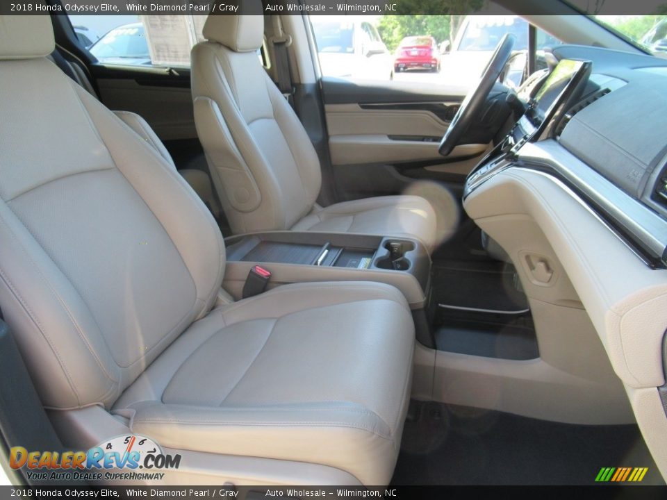 2018 Honda Odyssey Elite White Diamond Pearl / Gray Photo #13