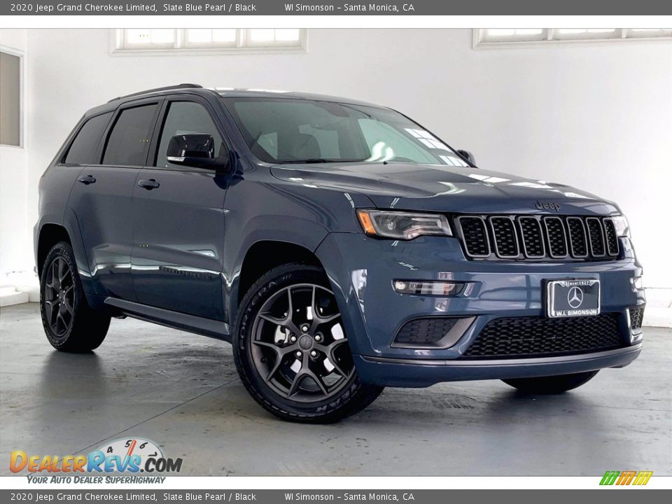 Front 3/4 View of 2020 Jeep Grand Cherokee Limited Photo #34