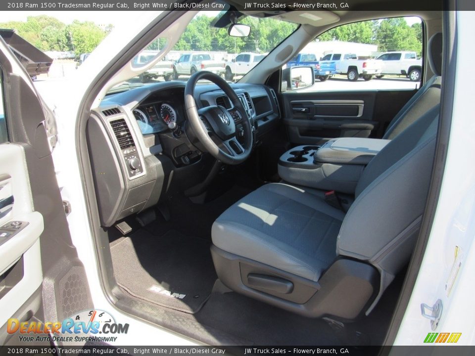 2018 Ram 1500 Tradesman Regular Cab Bright White / Black/Diesel Gray Photo #17