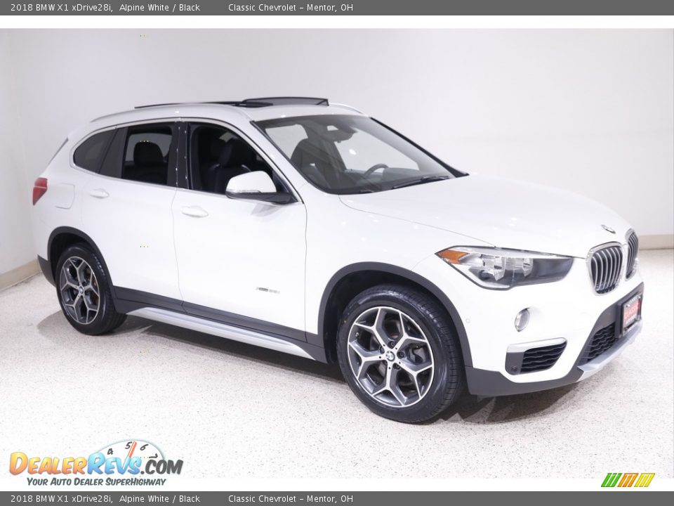 2018 BMW X1 xDrive28i Alpine White / Black Photo #1