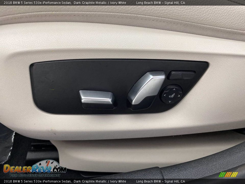 2018 BMW 5 Series 530e iPerfomance Sedan Dark Graphite Metallic / Ivory White Photo #15