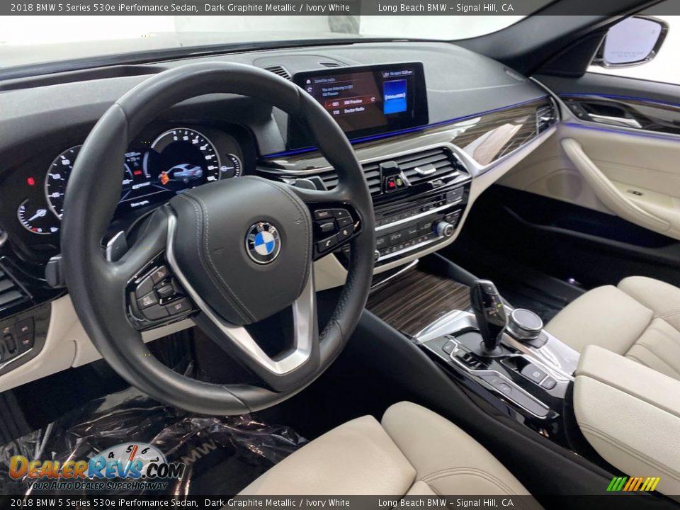 2018 BMW 5 Series 530e iPerfomance Sedan Dark Graphite Metallic / Ivory White Photo #16