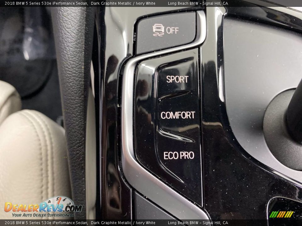 2018 BMW 5 Series 530e iPerfomance Sedan Dark Graphite Metallic / Ivory White Photo #28