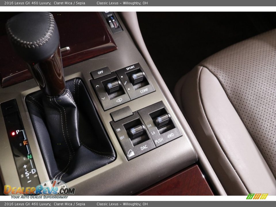 Controls of 2016 Lexus GX 460 Luxury Photo #17