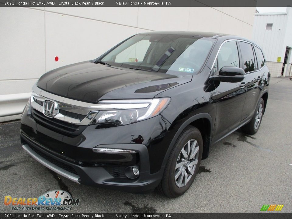 Front 3/4 View of 2021 Honda Pilot EX-L AWD Photo #9