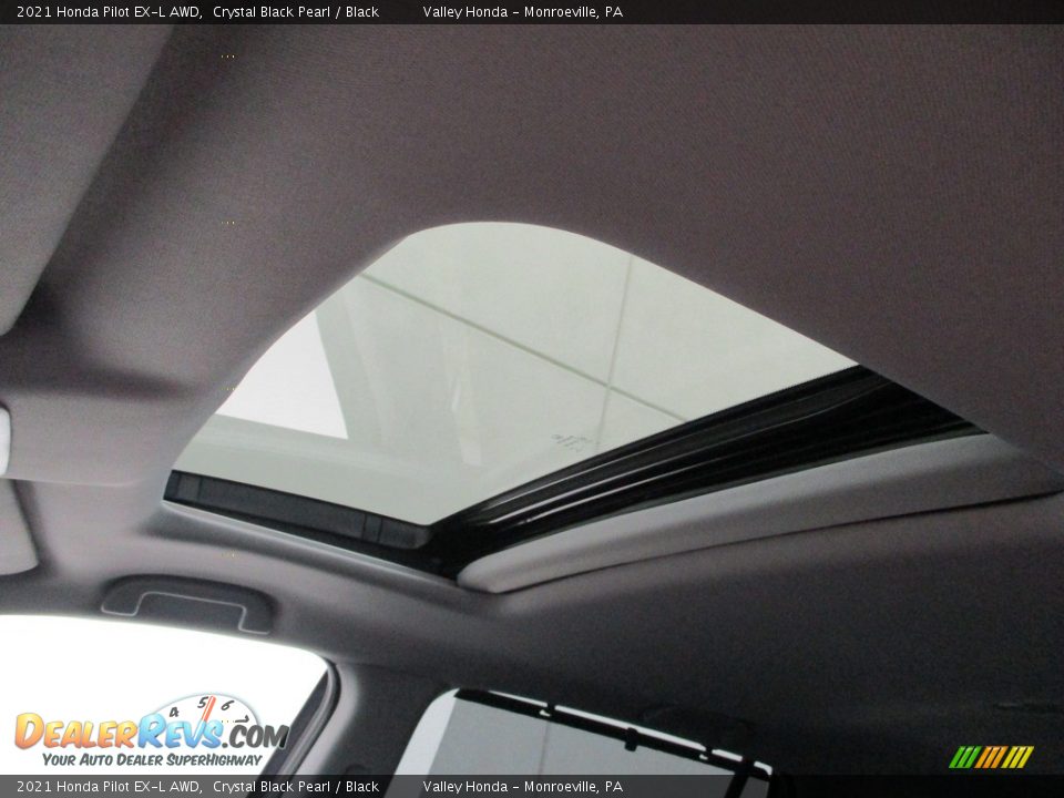 2021 Honda Pilot EX-L AWD Crystal Black Pearl / Black Photo #11