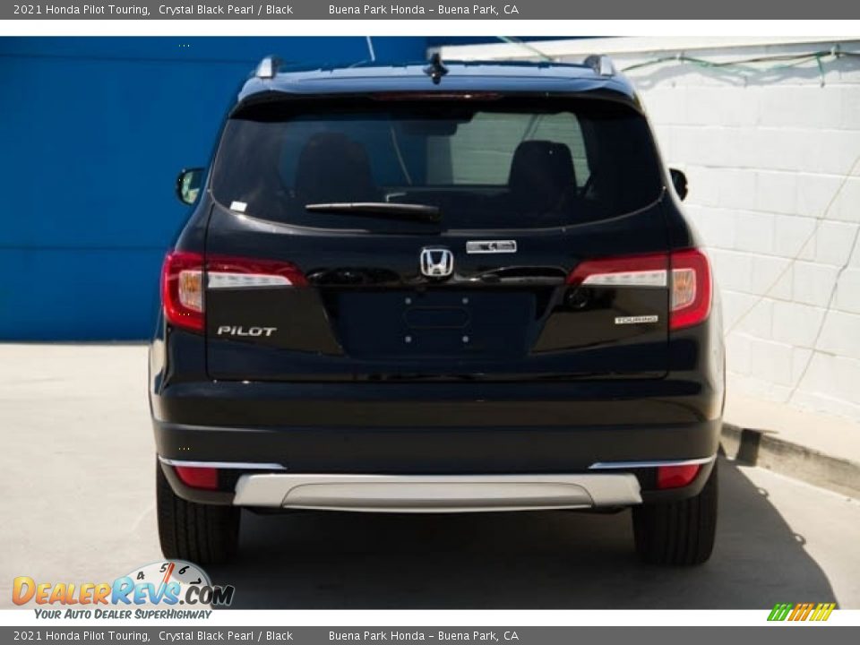 2021 Honda Pilot Touring Crystal Black Pearl / Black Photo #5