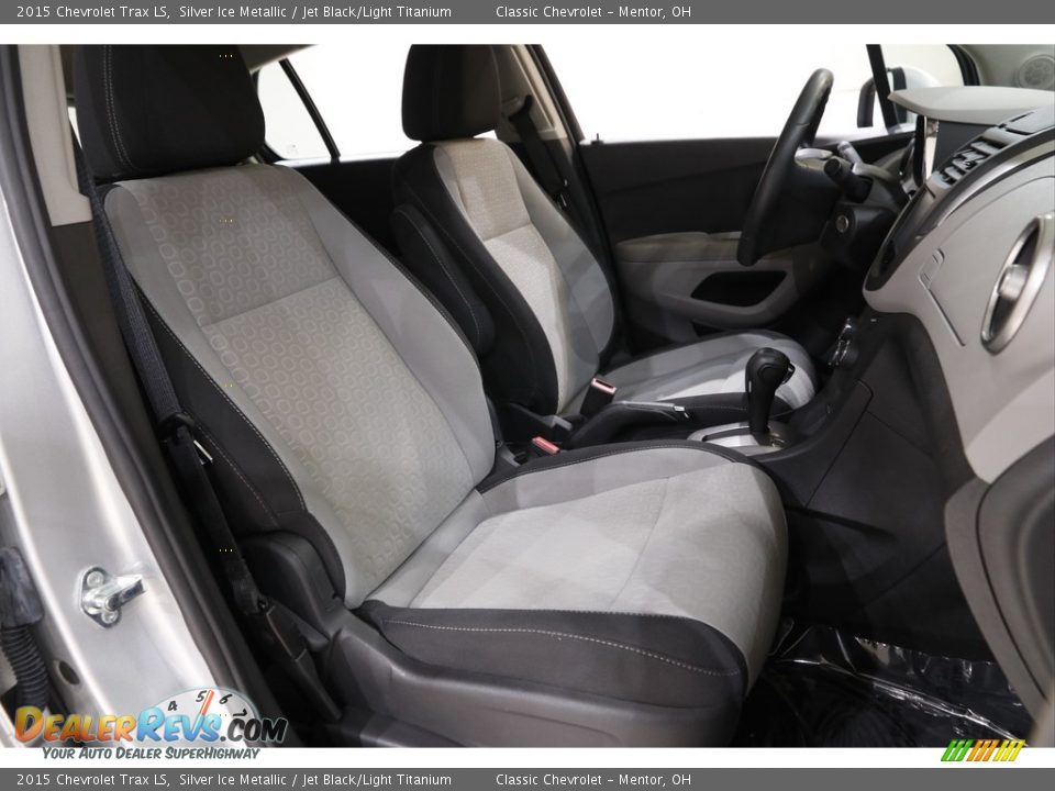 Front Seat of 2015 Chevrolet Trax LS Photo #12