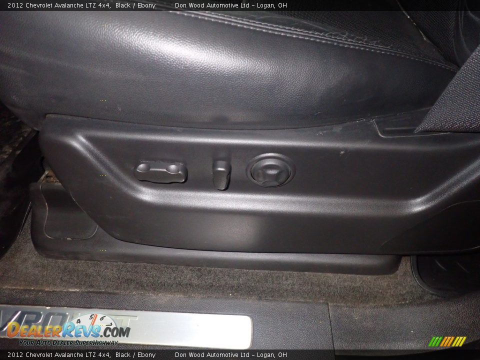 2012 Chevrolet Avalanche LTZ 4x4 Black / Ebony Photo #21