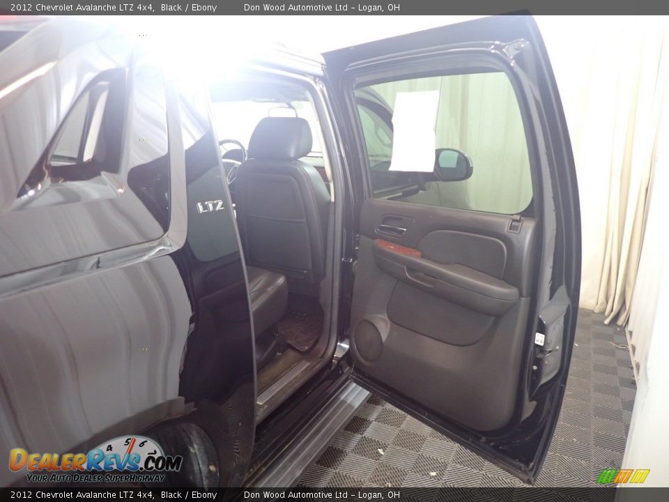 2012 Chevrolet Avalanche LTZ 4x4 Black / Ebony Photo #34