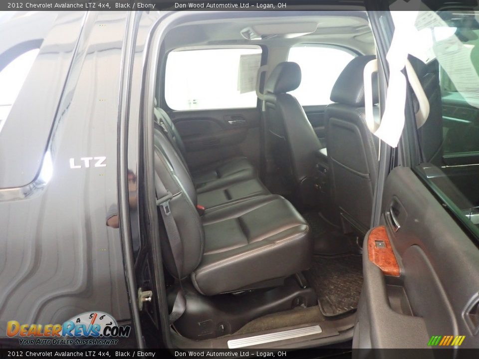 2012 Chevrolet Avalanche LTZ 4x4 Black / Ebony Photo #35