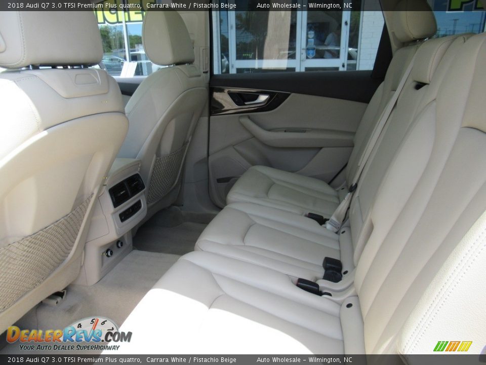 2018 Audi Q7 3.0 TFSI Premium Plus quattro Carrara White / Pistachio Beige Photo #12