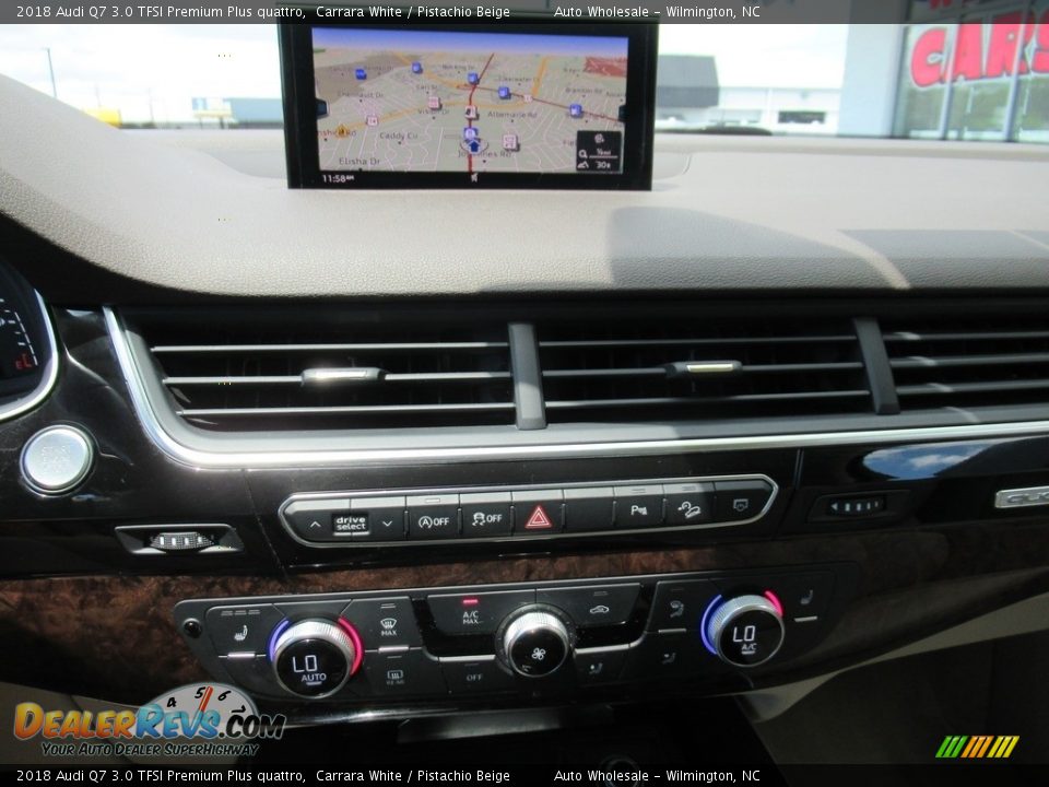 2018 Audi Q7 3.0 TFSI Premium Plus quattro Carrara White / Pistachio Beige Photo #17