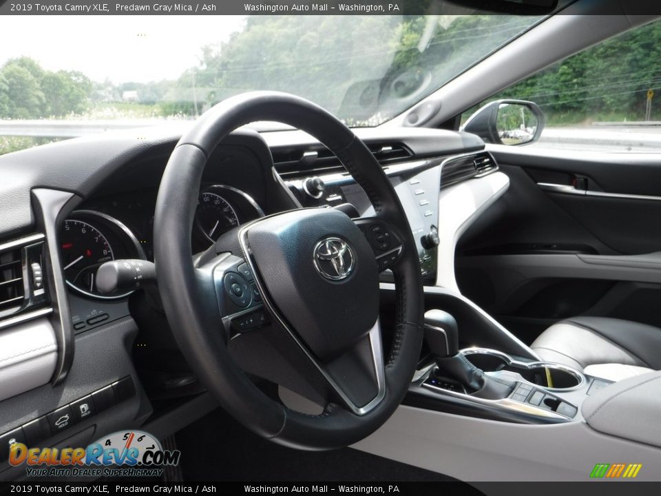 2019 Toyota Camry XLE Predawn Gray Mica / Ash Photo #20