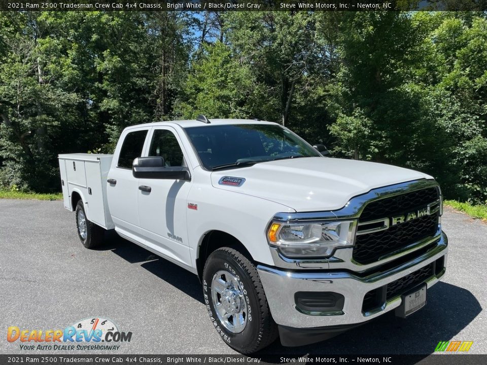 2021 Ram 2500 Tradesman Crew Cab 4x4 Chassis Bright White / Black/Diesel Gray Photo #4